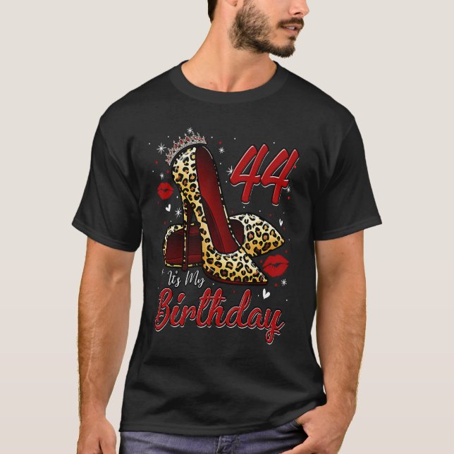 High Heels Stepping Into My 44th Birthday 44 and F T Shirt (Framsida)