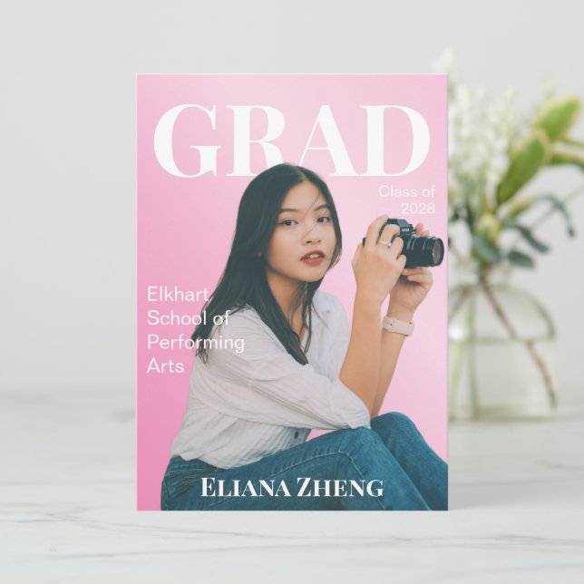 High School Magazine Style Graduation Announcement Inbjudningar (Stående Fram)