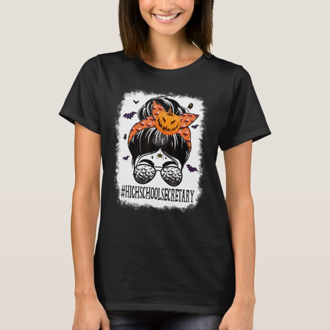 High School Secretary Messy Bun Spooky Fladdermus  T Shirt (Framsida)