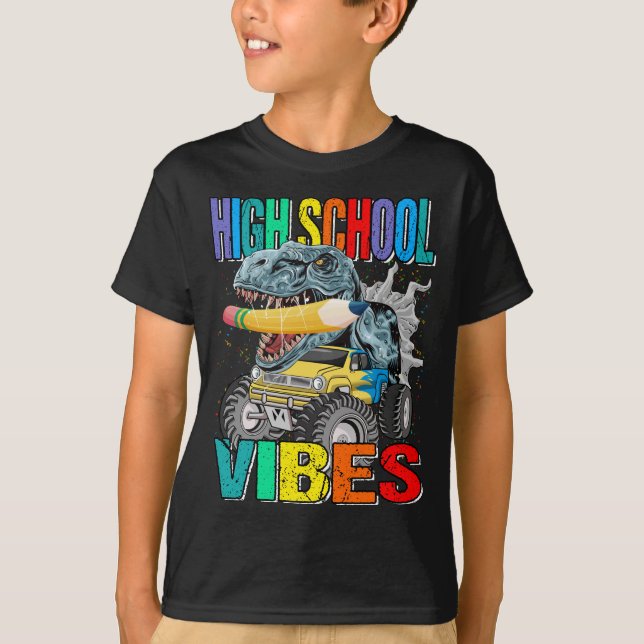 High School Vibes Monster Lastbil Dinosaur Boys T Shirt (Framsida)