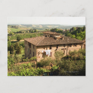 High vinkel view of a byggnad, San Gimignano Vykort