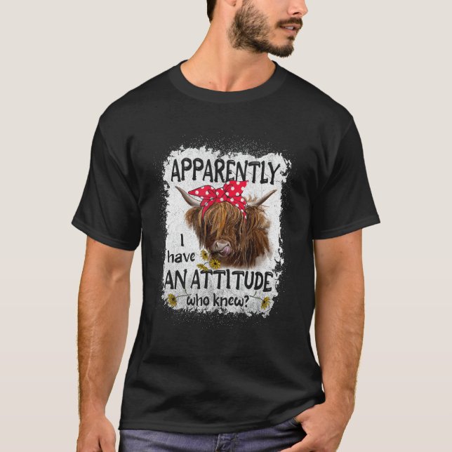 Highland Cow har tydligen en attityd som Kne T Shirt (Framsida)