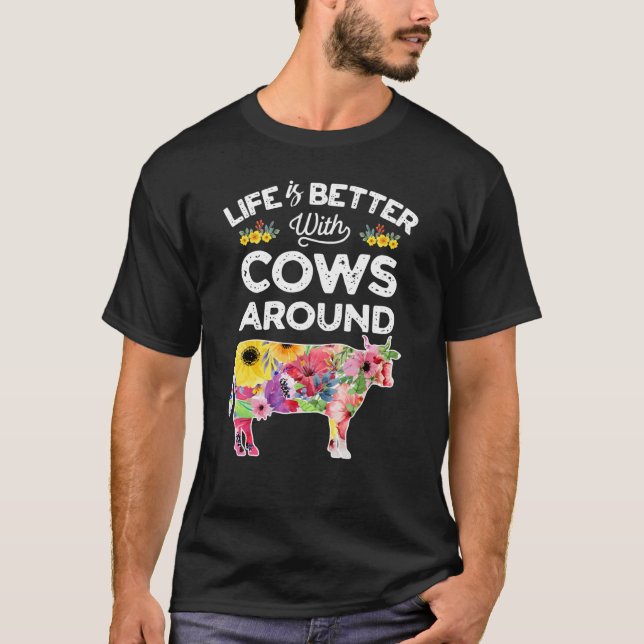 Highland Cow Life Better With Cows Floral Farm Ani T Shirt (Framsida)