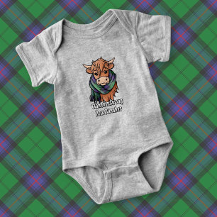 Highland Cow med Armstrong Tartan Scarf T Shirt