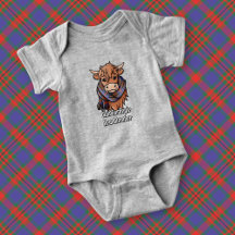 Highland Cow med Carnegie Tartan Scarf