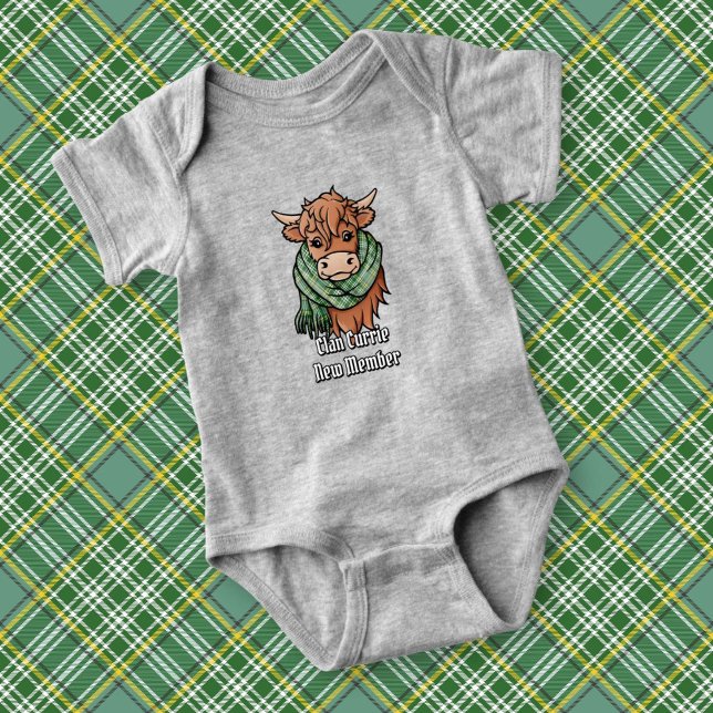Highland Cow med Currie Tartan Scarf T Shirt (Skapare uppladdad)