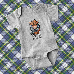 Highland Cow med Gordon Dress Tartan Scarf T Shirt