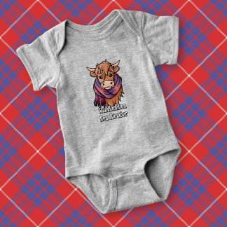 Highland Cow med Hamilton Red Tartan Scarf T Shirt