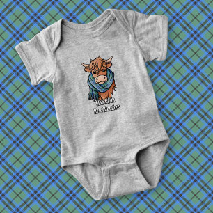Highland Cow med Keith Tartan Scarf T Shirt