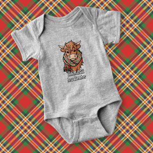 Highland Cow med MacGill Tartan Scarf T Shirt