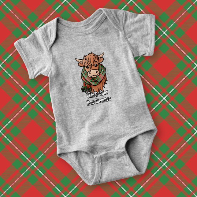Highland Cow med MacGregor Tartan Scarf T Shirt (Skapare uppladdad)