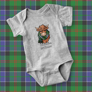 Highland Cow med Paterson Tartan Scarf T Shirt