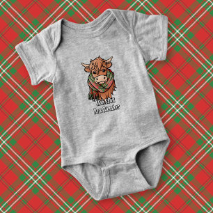Highland Cow med Scott Red Tartan Scarf T Shirt