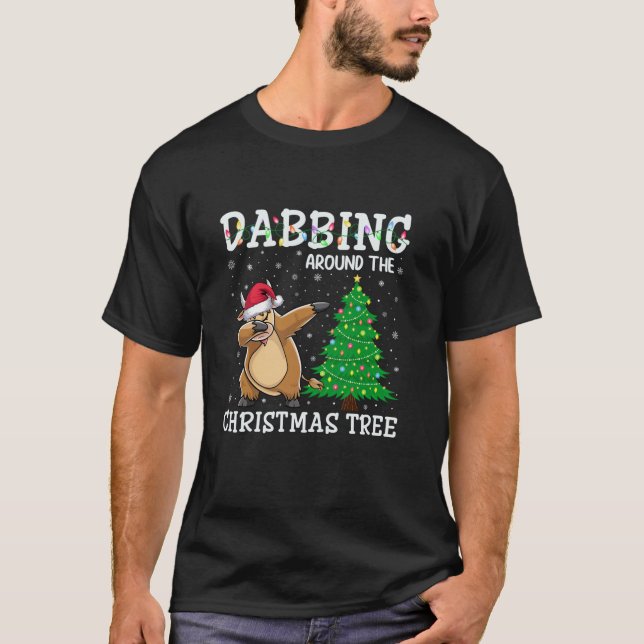 Highland Cow Santa Hat Dabbing runt Christma T Shirt (Framsida)