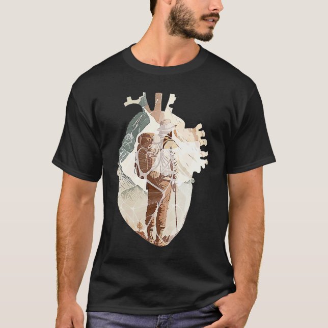 Hiker at Heart T Shirt (Framsida)