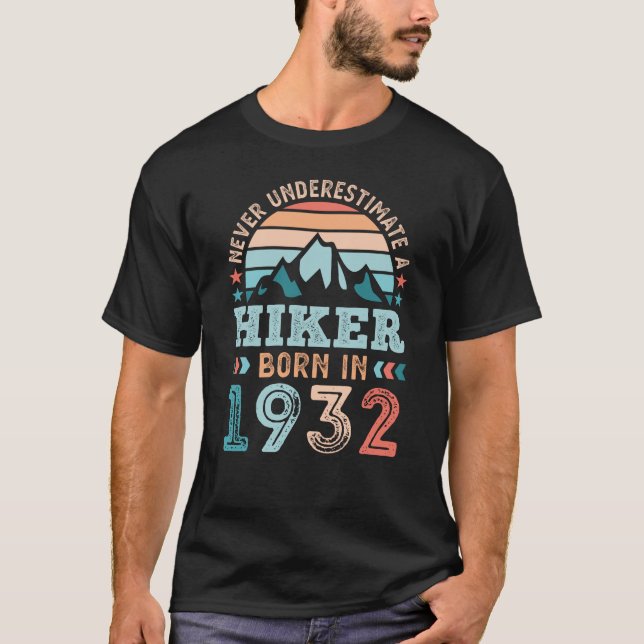 Hiker, född 1932, 90:e födelsedagskalender t shirt (Framsida)
