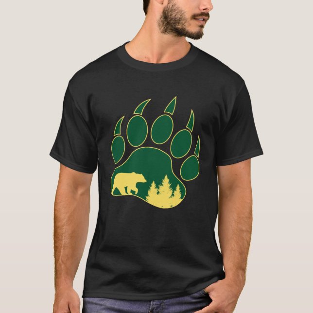 Hiking Bear Wear T Shirt (Framsida)