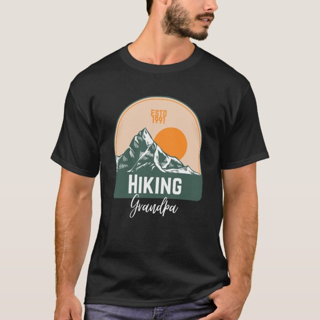 Hiking Grandpa T Shirt (Framsida)