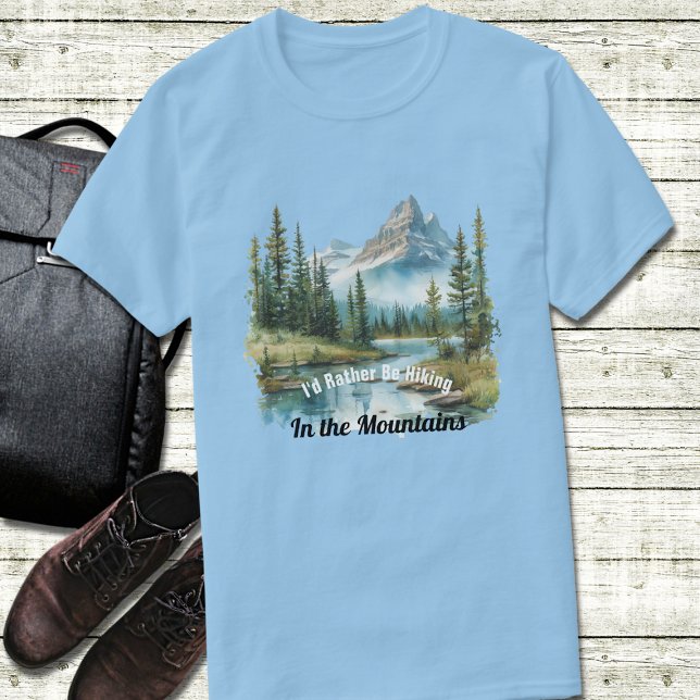 Hiking In the Mountains T-Shirt (Skapare uppladdad)