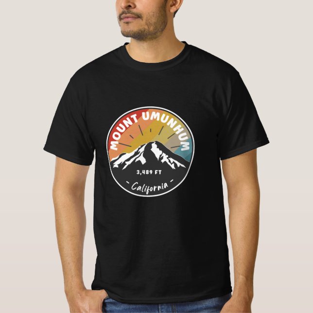 Hiking Mount Umunhum California T Shirt (Framsida)