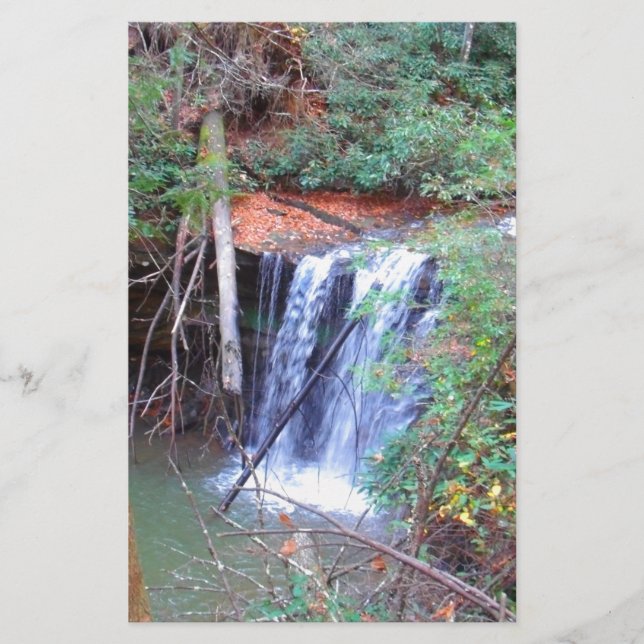 Hiking Trail Waterfall Brevpapper (Framsida)