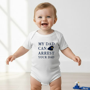 Hilariously roligt polisbabyskämt t-shirt