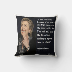 Hillary Clinton "Utbildning & Föräldrar" Citat Kud Kudde
