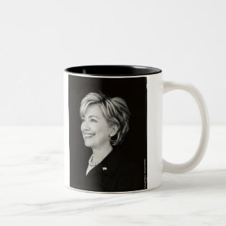 Hillary presidents- porträttmugg Två-Tonad mugg