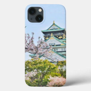 Himeji Castle med körsbärs-blommar