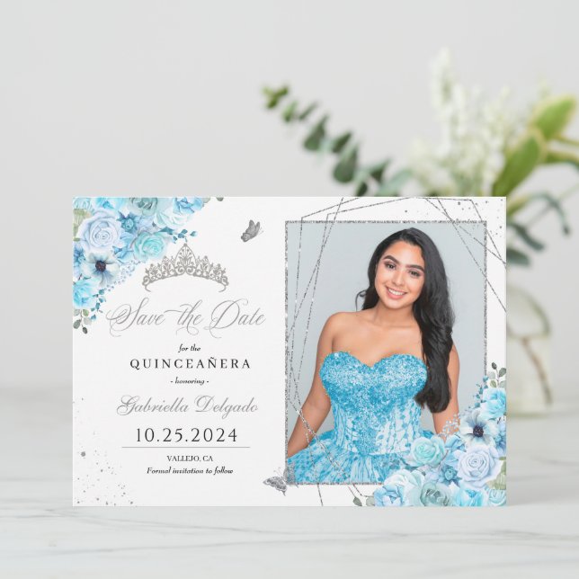 Himlar Blue & Silver Quinceañera Spara datumfoto Inbjudningar (Stående Fram)