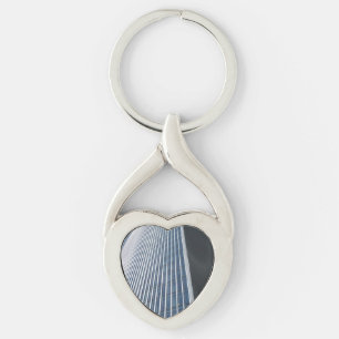 Himlar Garden Front View-Hjärtnyckelring Twisted Heart Silverfärgad Nyckelring