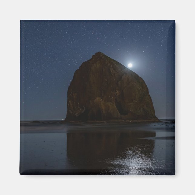 Himlar ovanför Haystack Sten | Cannon Beach, Orego Magnet (Framsidan)
