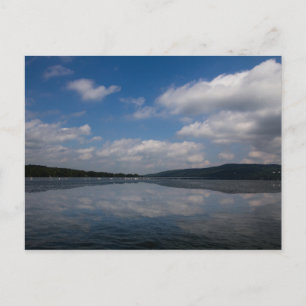 Himlar reflektion om Keuka Sjö, New York Vykort