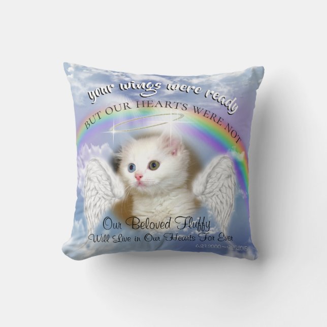 Himmelska Himlar med Rainbow 2 Pet Memorial Kudde (Framsida)