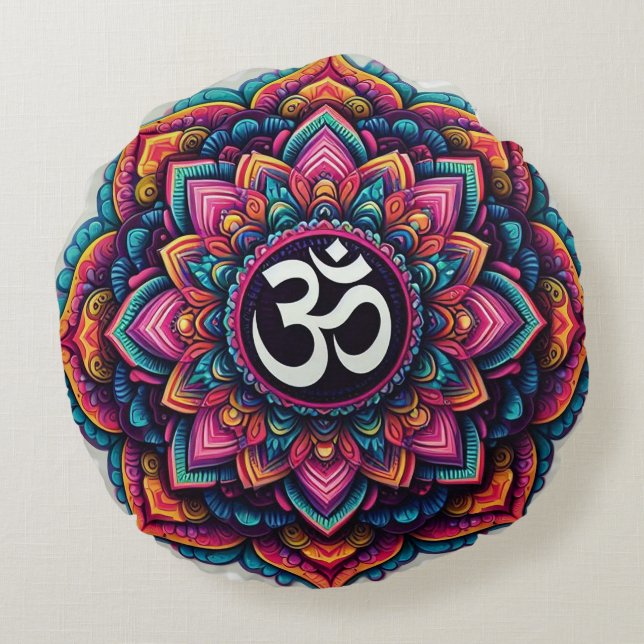 Hindu Om Symbol i en färgad mandala-design Rund Kudde (Baksidan)