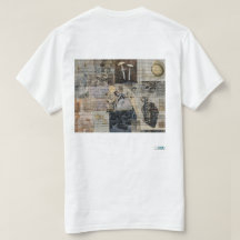 Hineni—T-shirt med tryck på ryggen