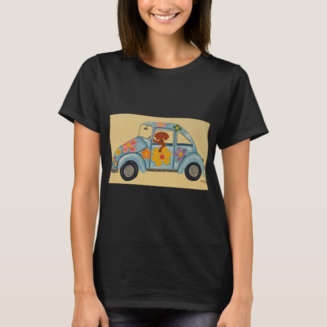 Hippie Dachshund in car  T Shirt (Framsida)
