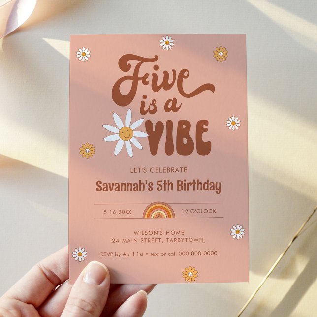 HIPPIE DAZE 5 är synlig femte Födelsedagsfesten Inbjudningar (Skapare uppladdad)