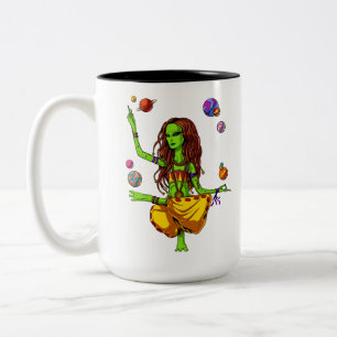 Hippie Girl Space Alien Zen Yoga Meditation Två-Tonad Mugg