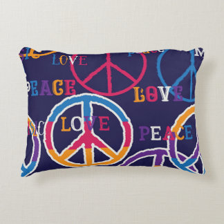 Hippie Peace: Vibrant Symbol Design Prydnadskudde