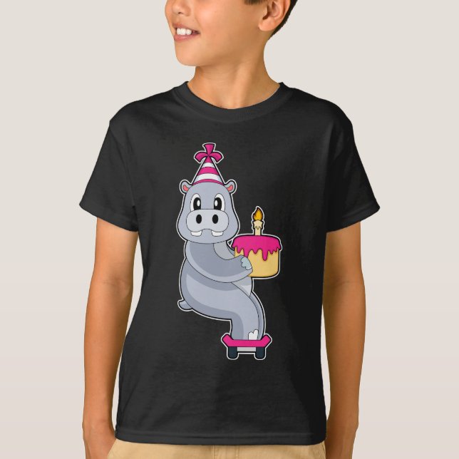 Hippo Birthday Skateboard T Shirt (Framsida)