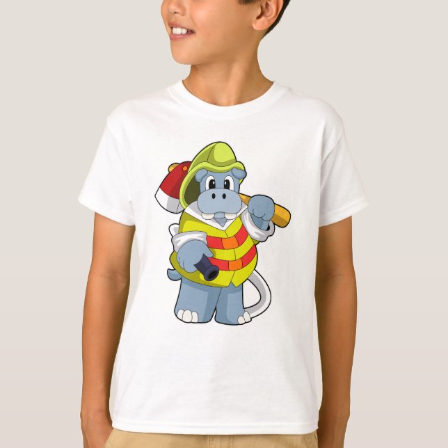 Hippo som Firefighter med Ax T Shirt (Framsida)