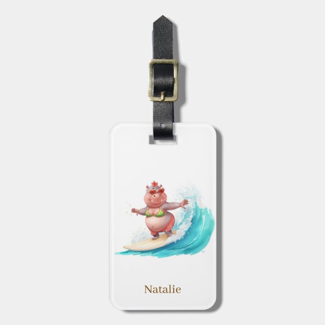 Hippo Surfer on Surf Board Bagagebricka (Vertikal Framsida)