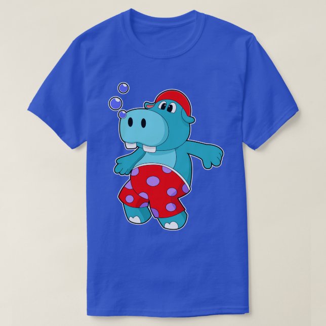 Hippo vid Swimming med Swimming trunks T Shirt (Design framsida)