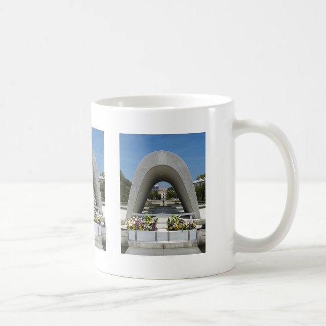 Hiroshima Memorial Cenotaph Kaffemugg (Höger)