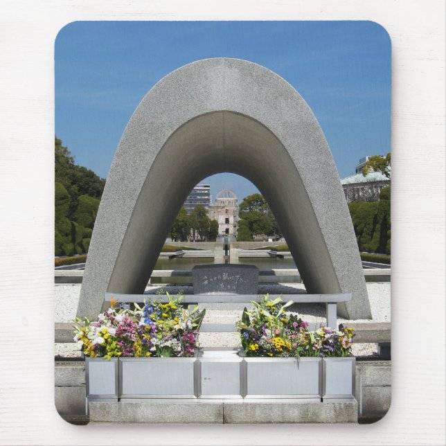 Hiroshima Memorial Cenotaph Musmatta (Framsidan)