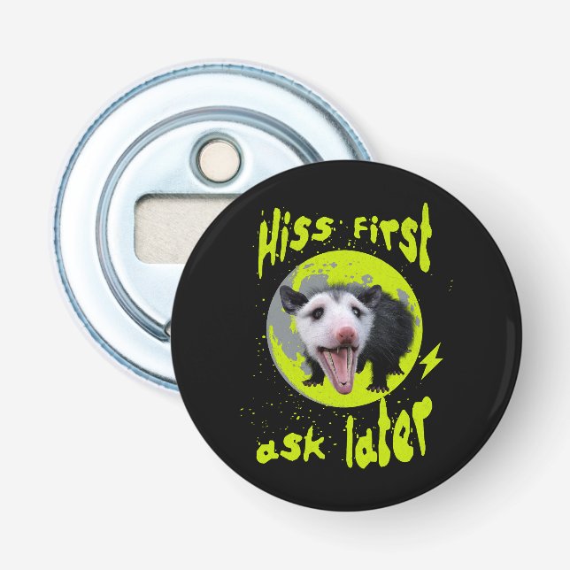 Hiss Först Fråga Sen Rolig Opossum Humor  Flasköppnare (Framsidan)