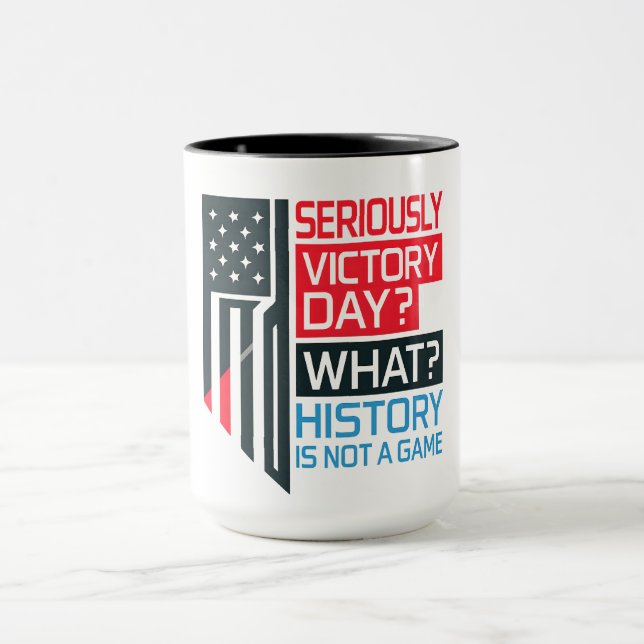 Historia betyder något – djärv politisk konst med  mugg (Center)