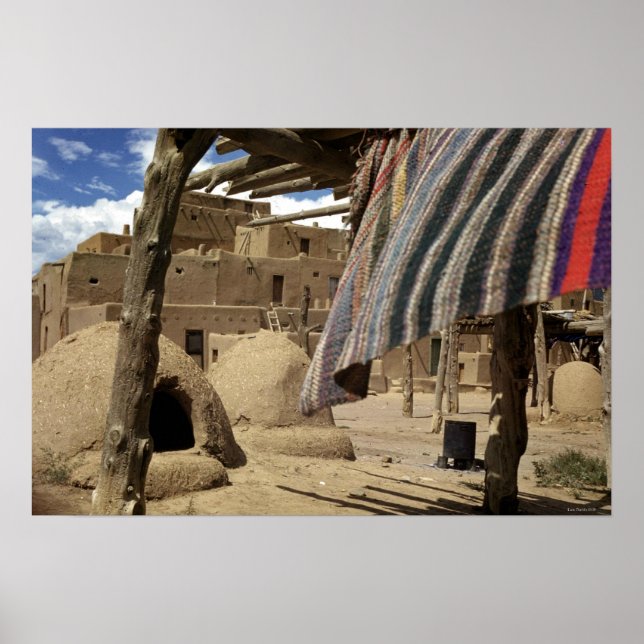 Historic Taos Pueblo som 1938 Poster (Framsidan)