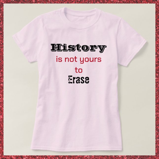 Historien är inte din svart och röd font t-shirt (Skapare uppladdad)